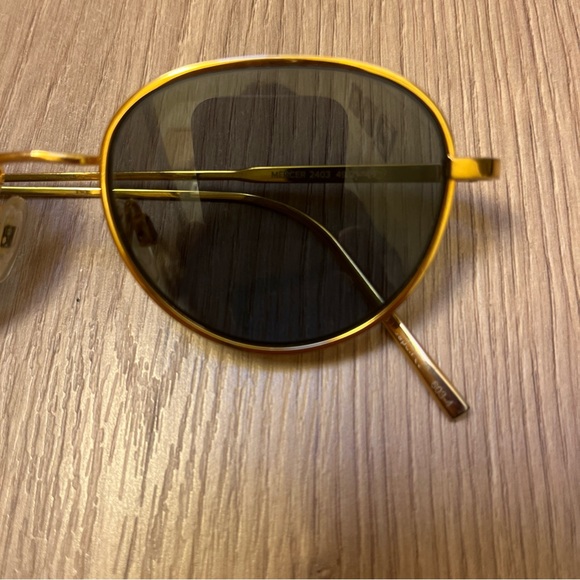 Gold frame greens lens sunglasses Warby Parker aviatorMERCER mint cond - Picture 6 of 7